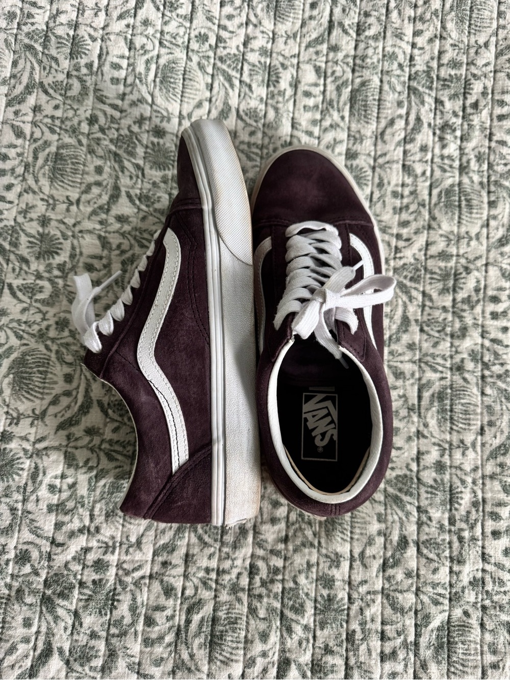 Vans Old Skool Suede Sneakers in Burgundy and White